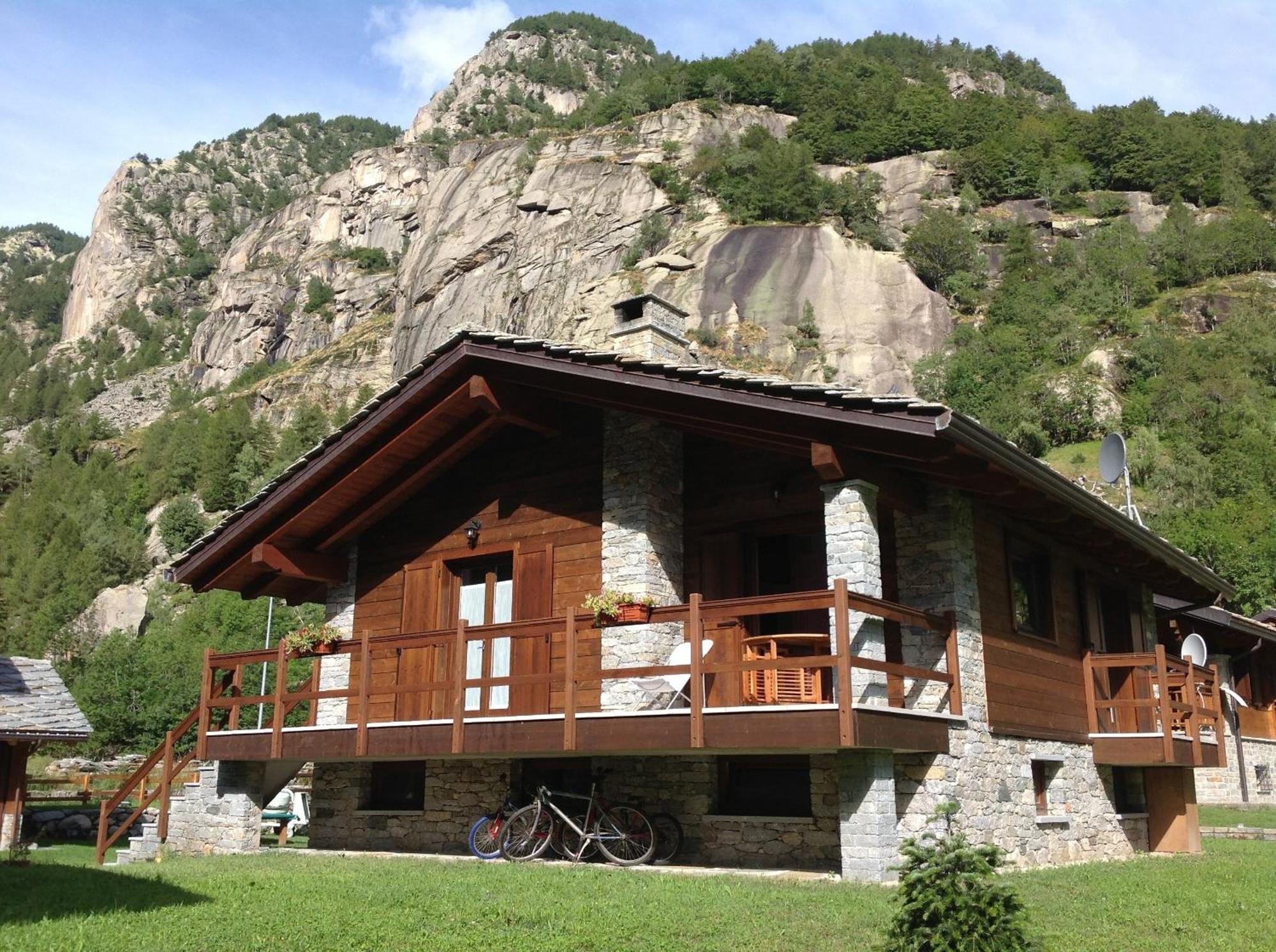 Il Maiolandro Bed & Breakfast Noasca Exterior photo
